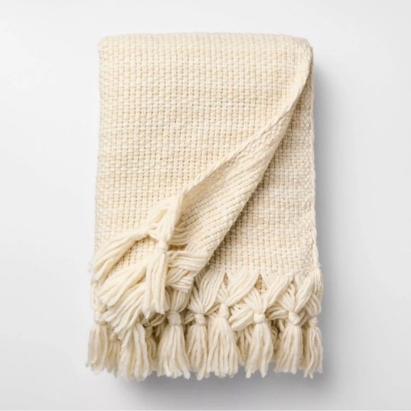NWT Threshold with Studio McGee Cream Throw Blanket